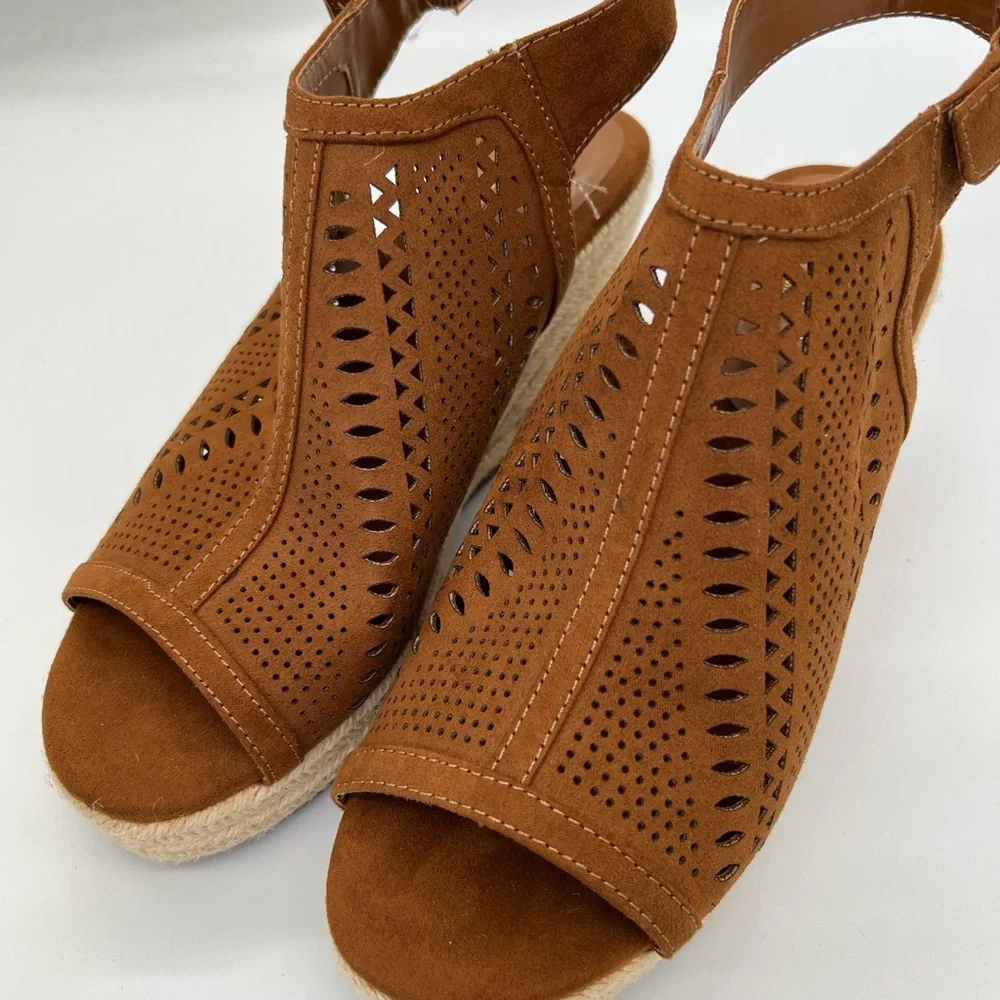 Liz Claiborne Tan Suede Perforated Espadrille Wedge Sandals
